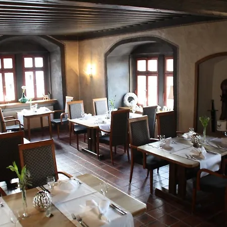 Schloss Liebenstein 3*